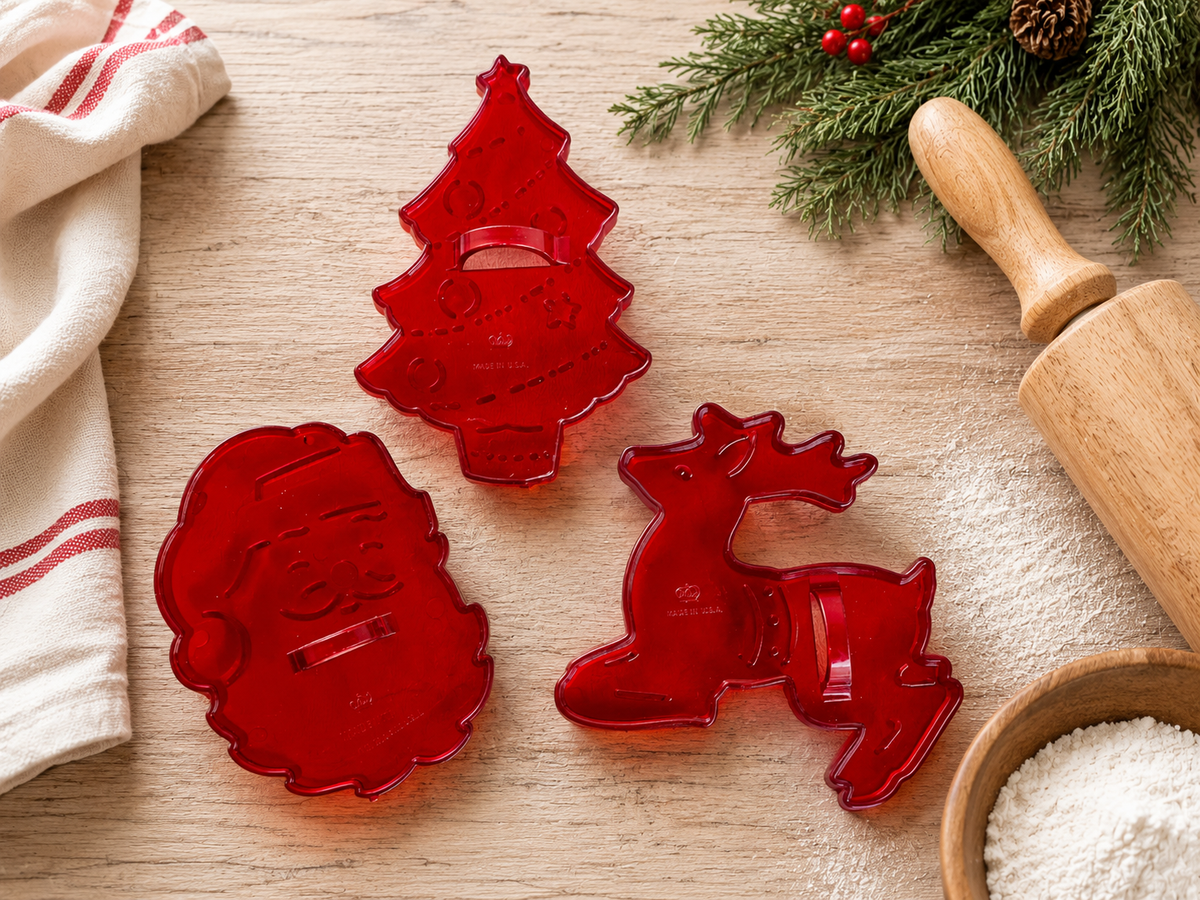 HRM Red Plastic Cookie Cutters, Set of 3 Made in USA, Choice, 1950s