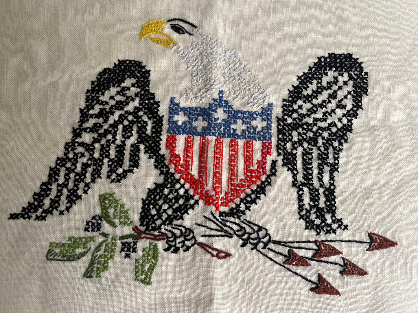 Cross-Stitch Linen Dresser Scarf of American Eagle, Patriotic Needlework 1950s